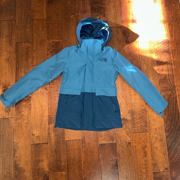 The North Face Women’s Garner Triclimate Jacket - Picture 2 of 7